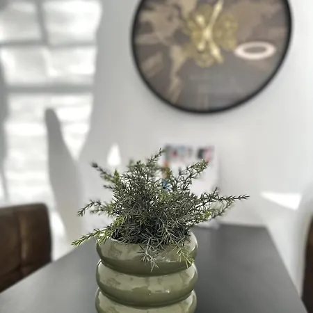 Apartment Bookieb By Schmitt